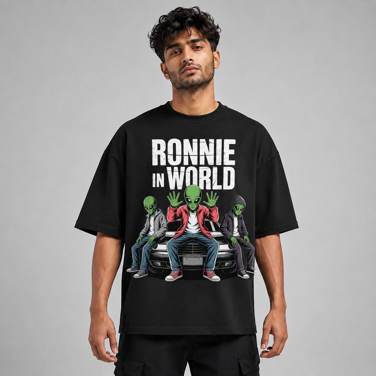 RONNIE IN WORLD Oversized Graphic T-Shirt